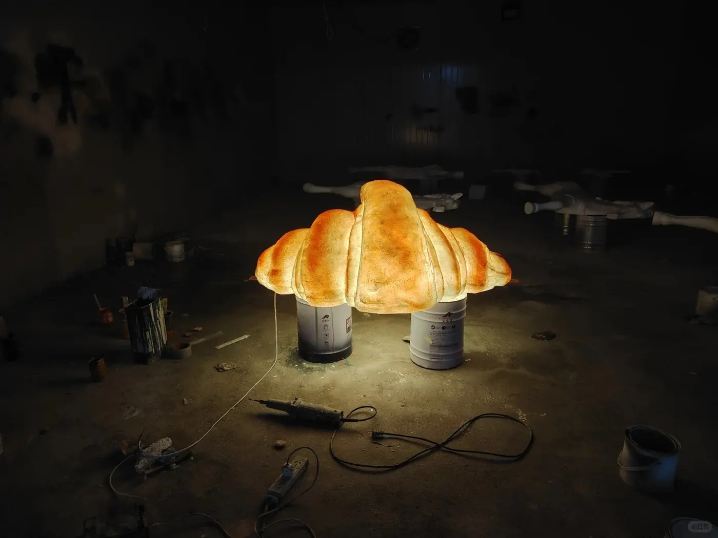 Illuminated sculpture